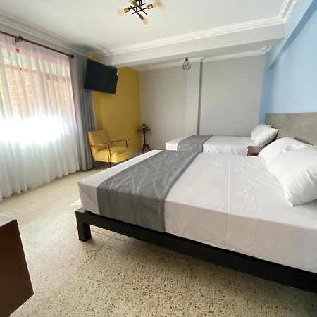Izza Hotel Cochabamba Exterior foto