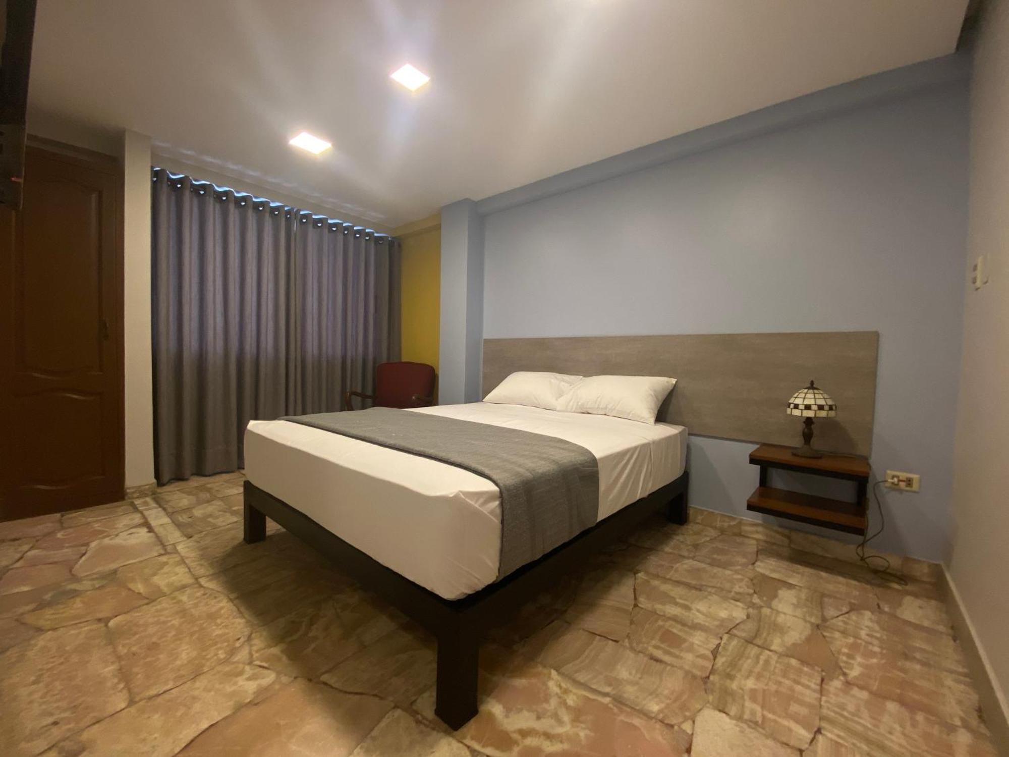 Izza Hotel Cochabamba Exterior foto